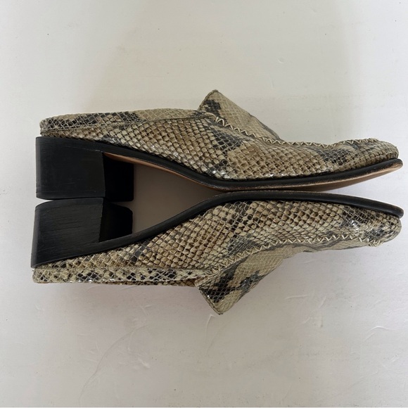 STUART WEITZMAN SNAKESKIN LEATHER MULES. LOGS SLIP ONS SIZE 8.5 - Picture 9 of 16
